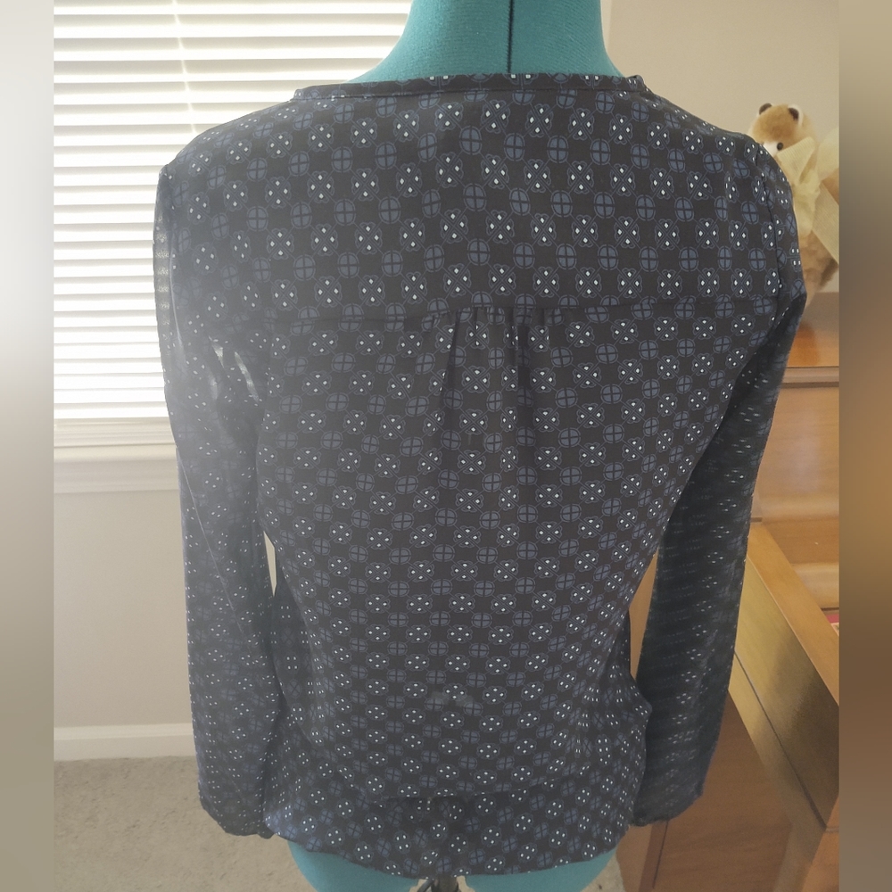 Mossimo blouse small - Picture 3 of 3